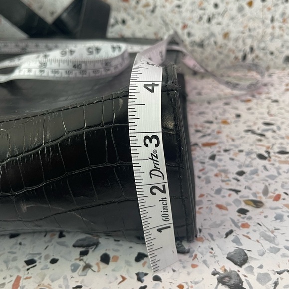 Naturalizer Black Laptop Bag Sleek Minimalist Design - Picture 14 of 16